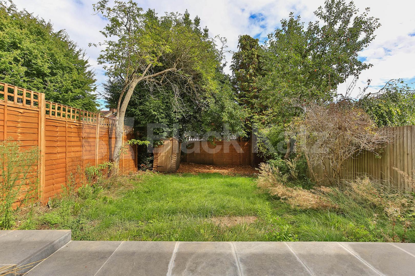 Stunning House on a private residential street located in Muswell hill Cascade Avenue, Muswell Hill 